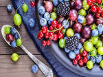 Harvard University ranks four fruits that help prolong life, one of which helps prevent cancer and effectively control blood sugar. 