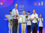 The student group won first place in the ”Digital age innovation challenge” competition